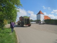 2015-05-15 10-56-15 IMG 4022  Ensilagetransport ved Sønderby Kirke